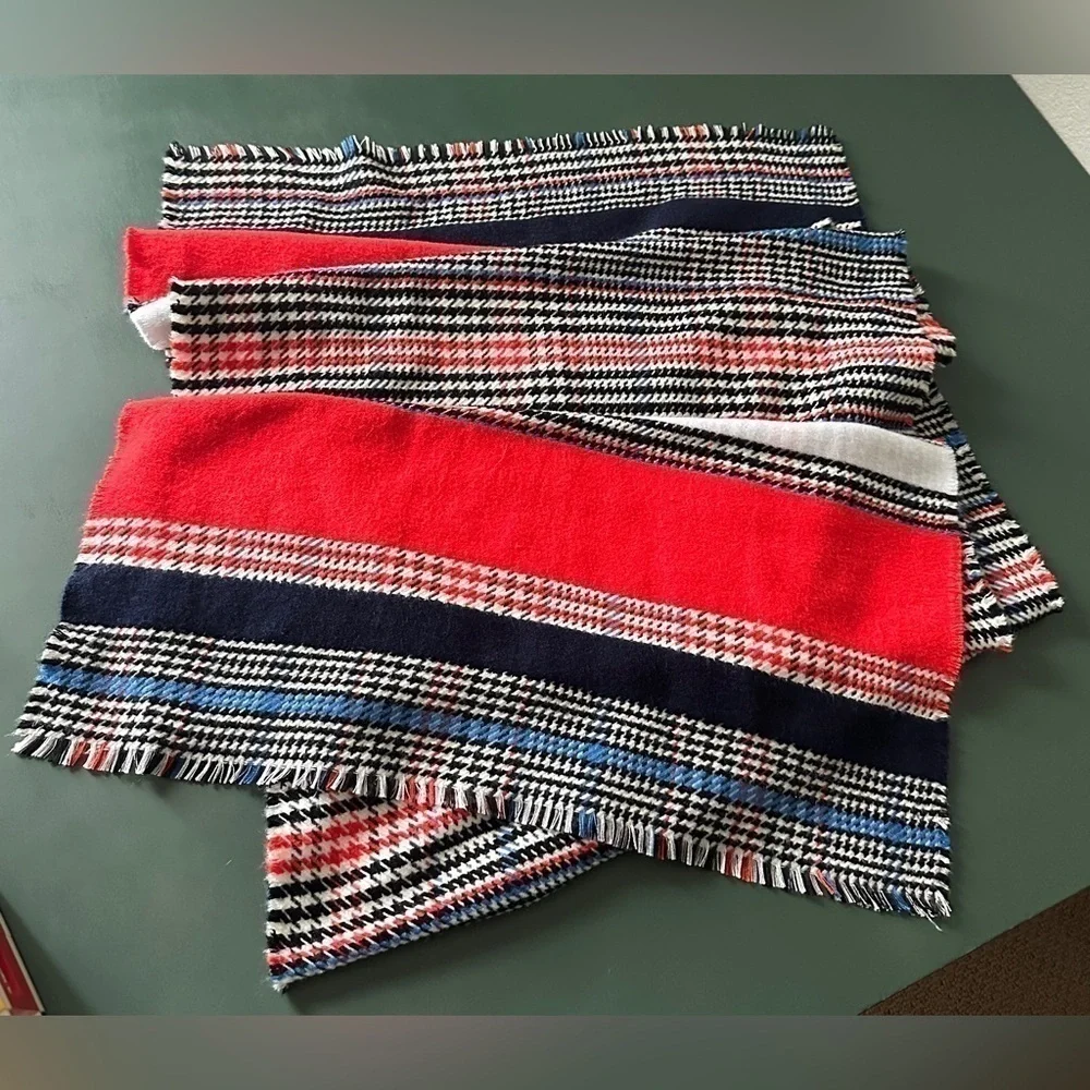 Banana Republic Plaid Multicolor Scarf